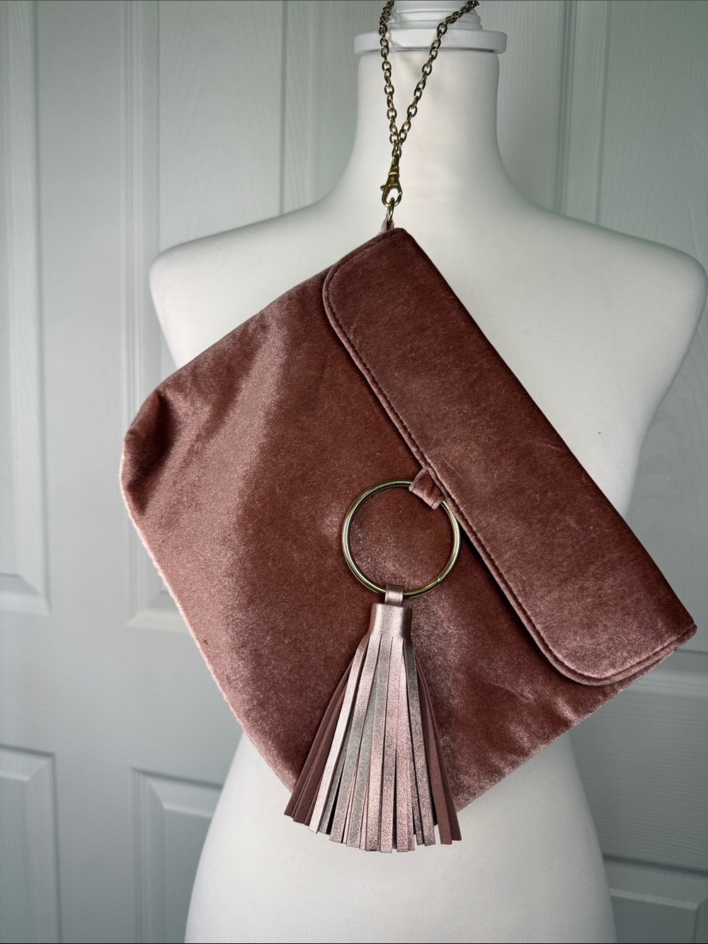 Boho Metallic Pink Clutch Purse Tassel Wristlet Festival Y2K Glam Evening Bag🌸